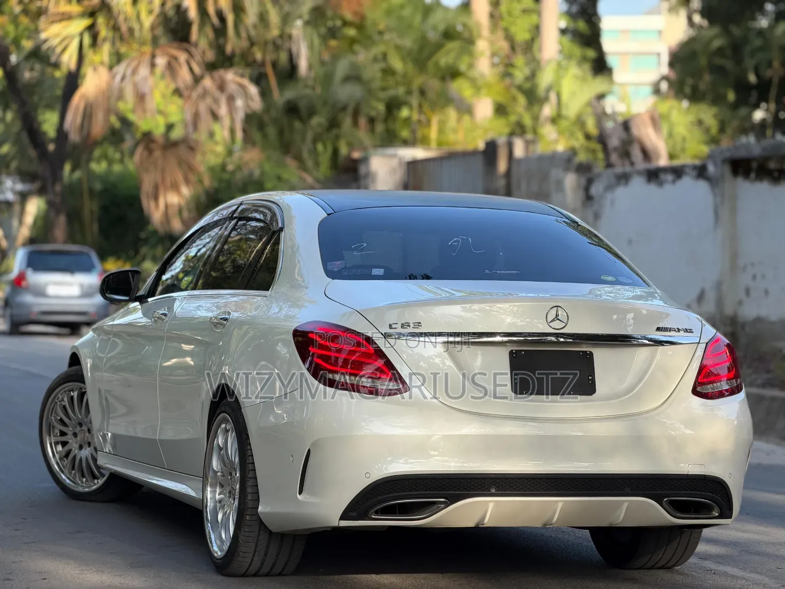 Mercedes-Benz C200 2014 Off white
