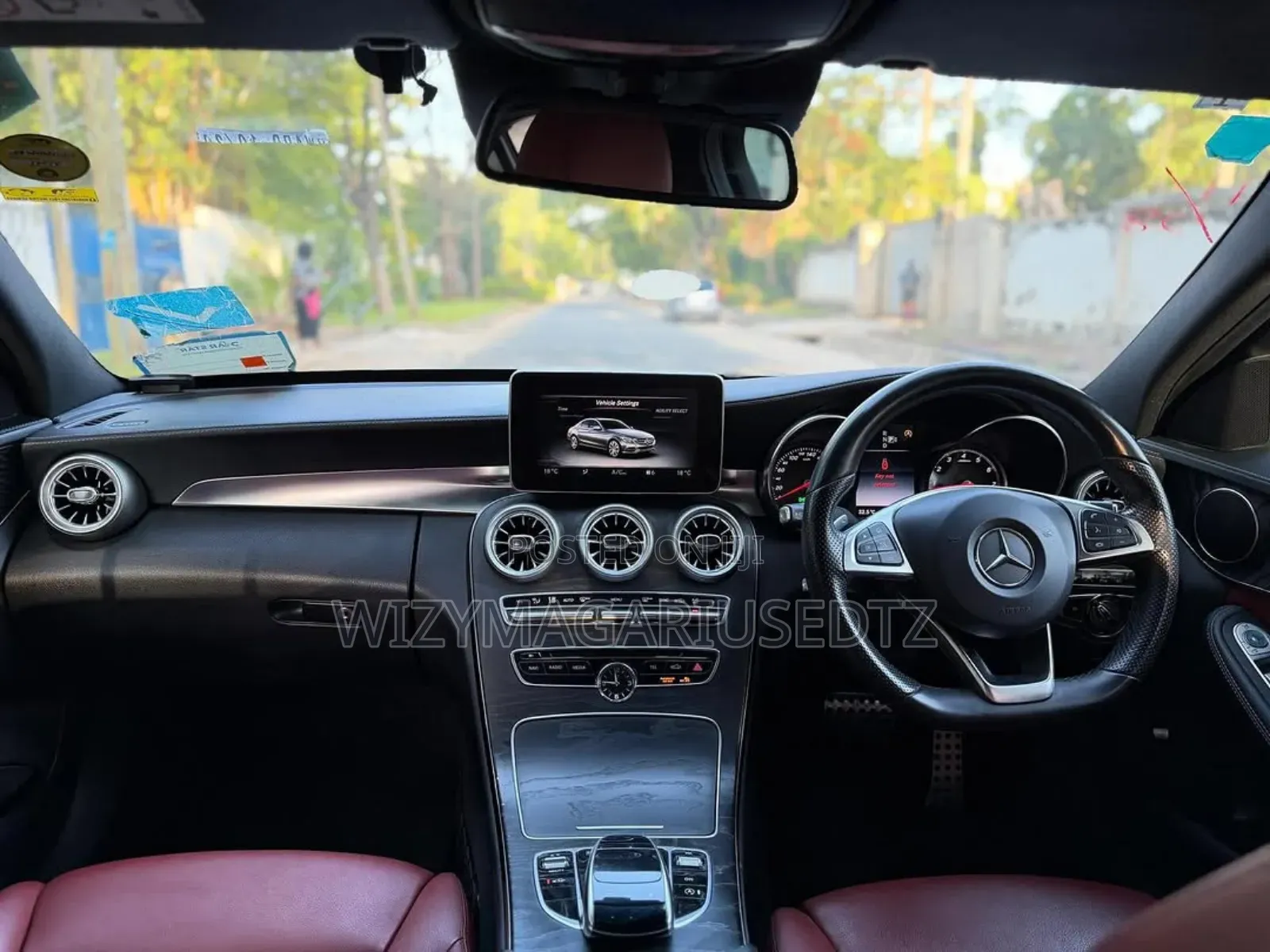 Mercedes-Benz C200 2014 Off white