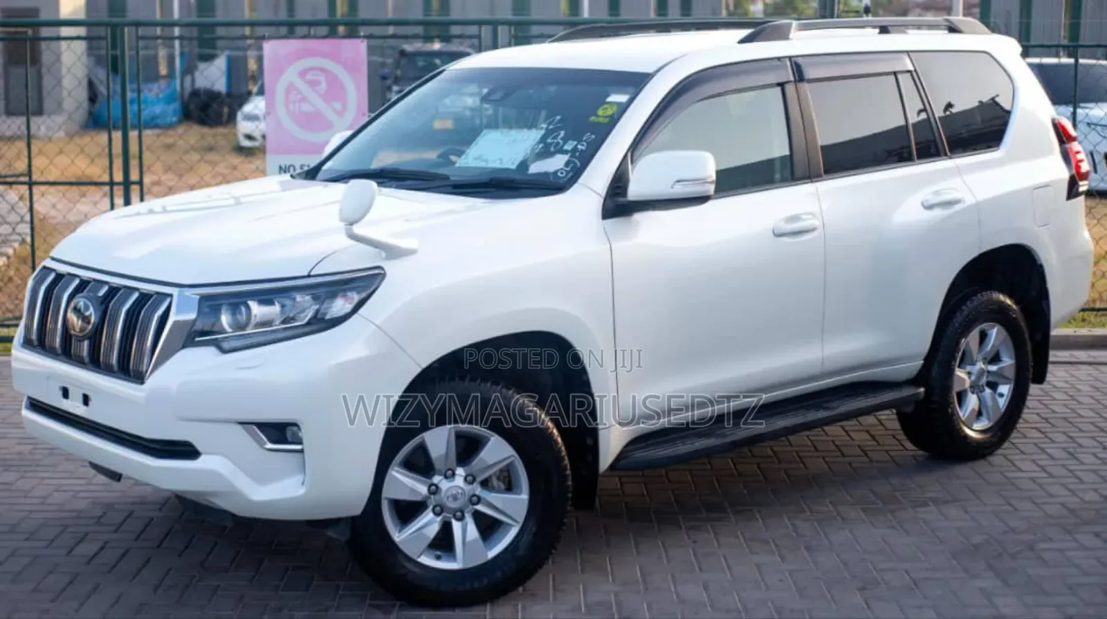 Toyota Land Cruiser Prado 2019 Off white