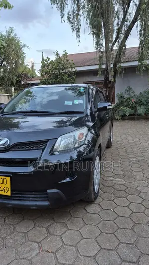 Toyota IST 2009 Black