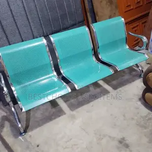 Wait Chair Nzurii