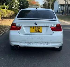 BMW 3 Series 2010 White