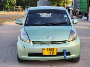 Toyota Passo 2004 Green