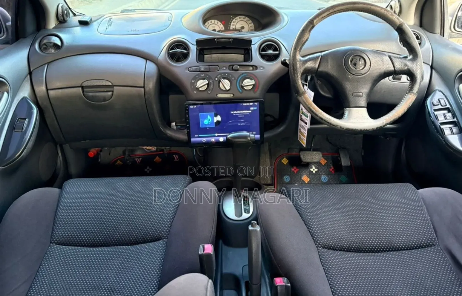 Toyota Vitz 2005 Gray