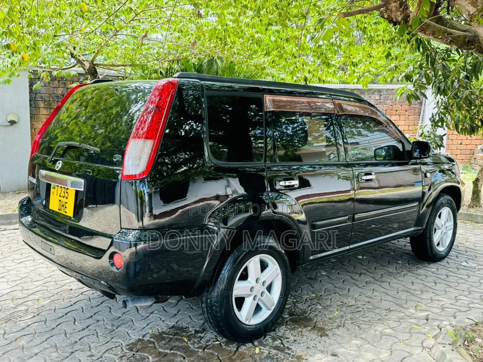 Nissan X-Trail 2010 Black