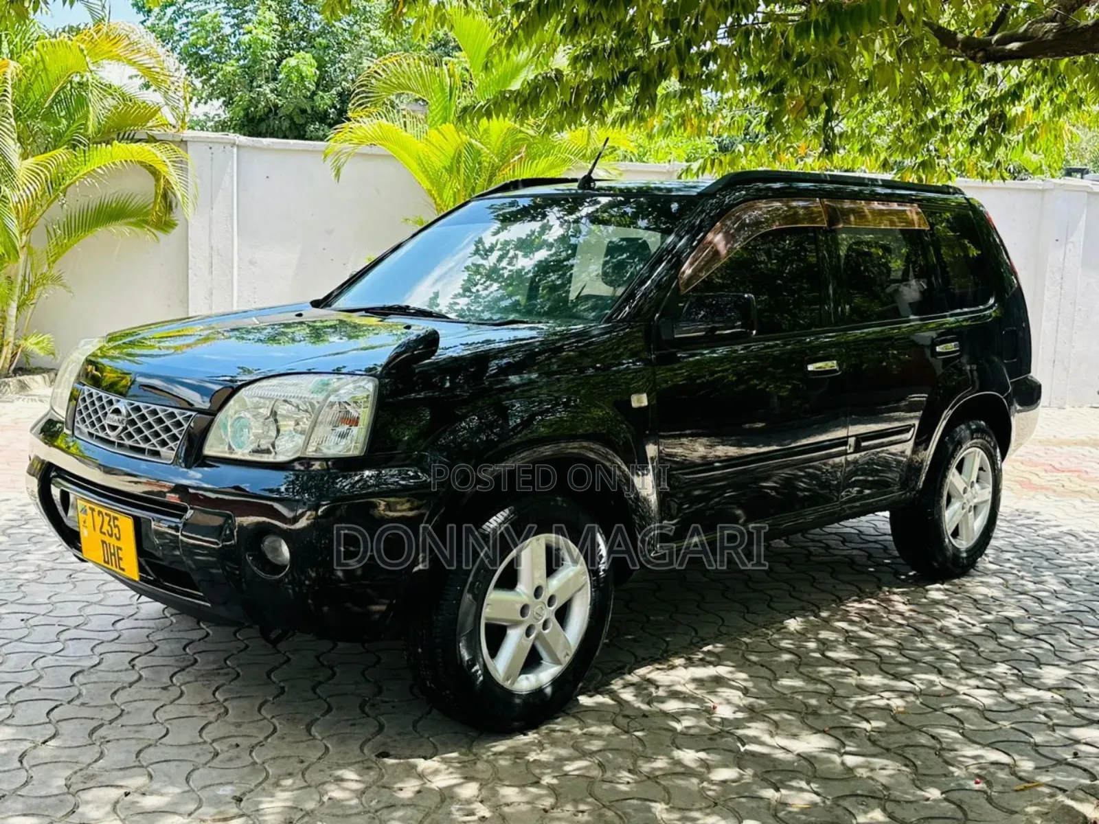 Nissan X-Trail 2010 Black