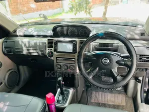 Nissan X-Trail 2010 Black