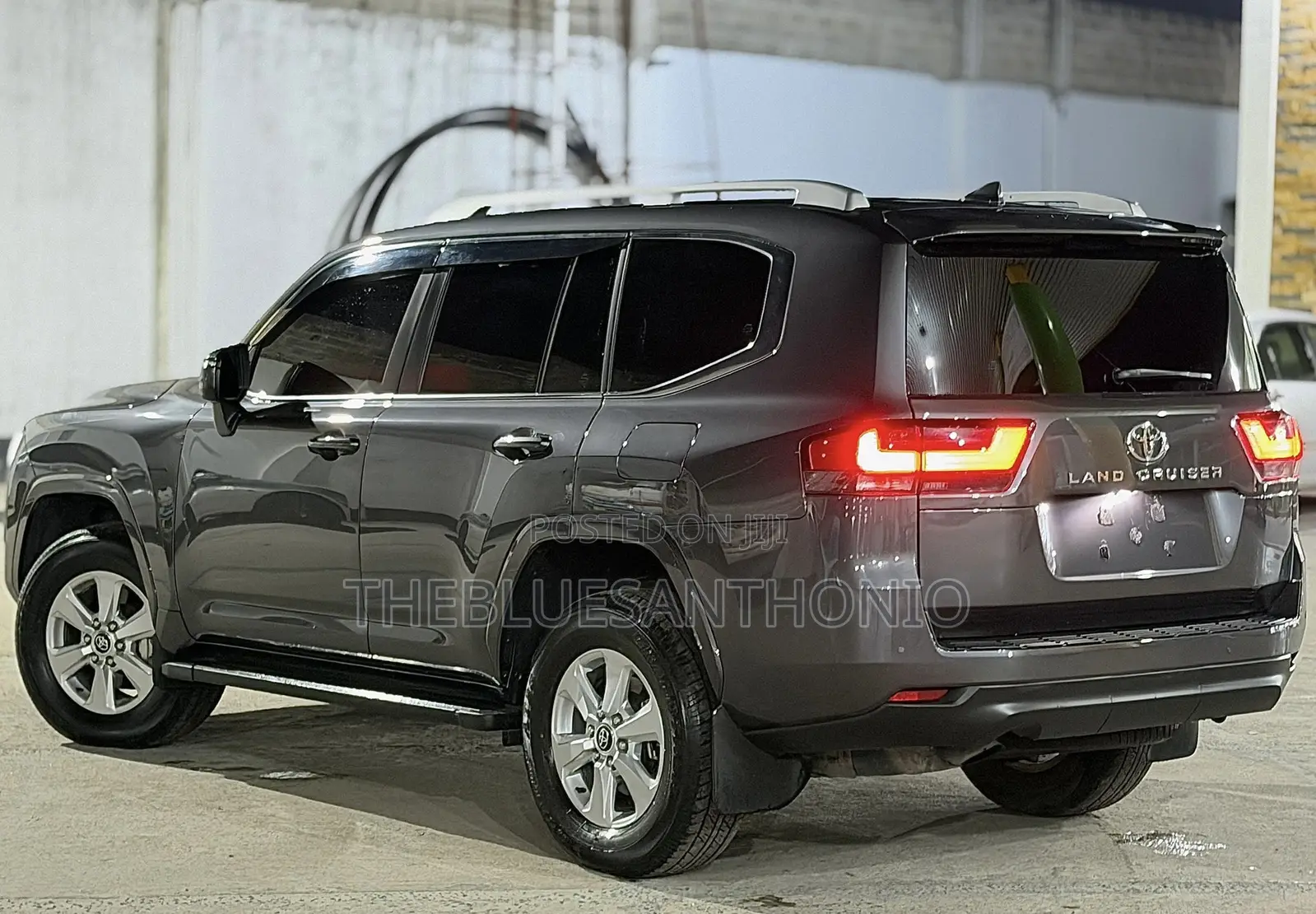 Toyota Land Cruiser 2023 Gray