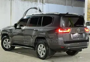 Toyota Land Cruiser 2023 Gray
