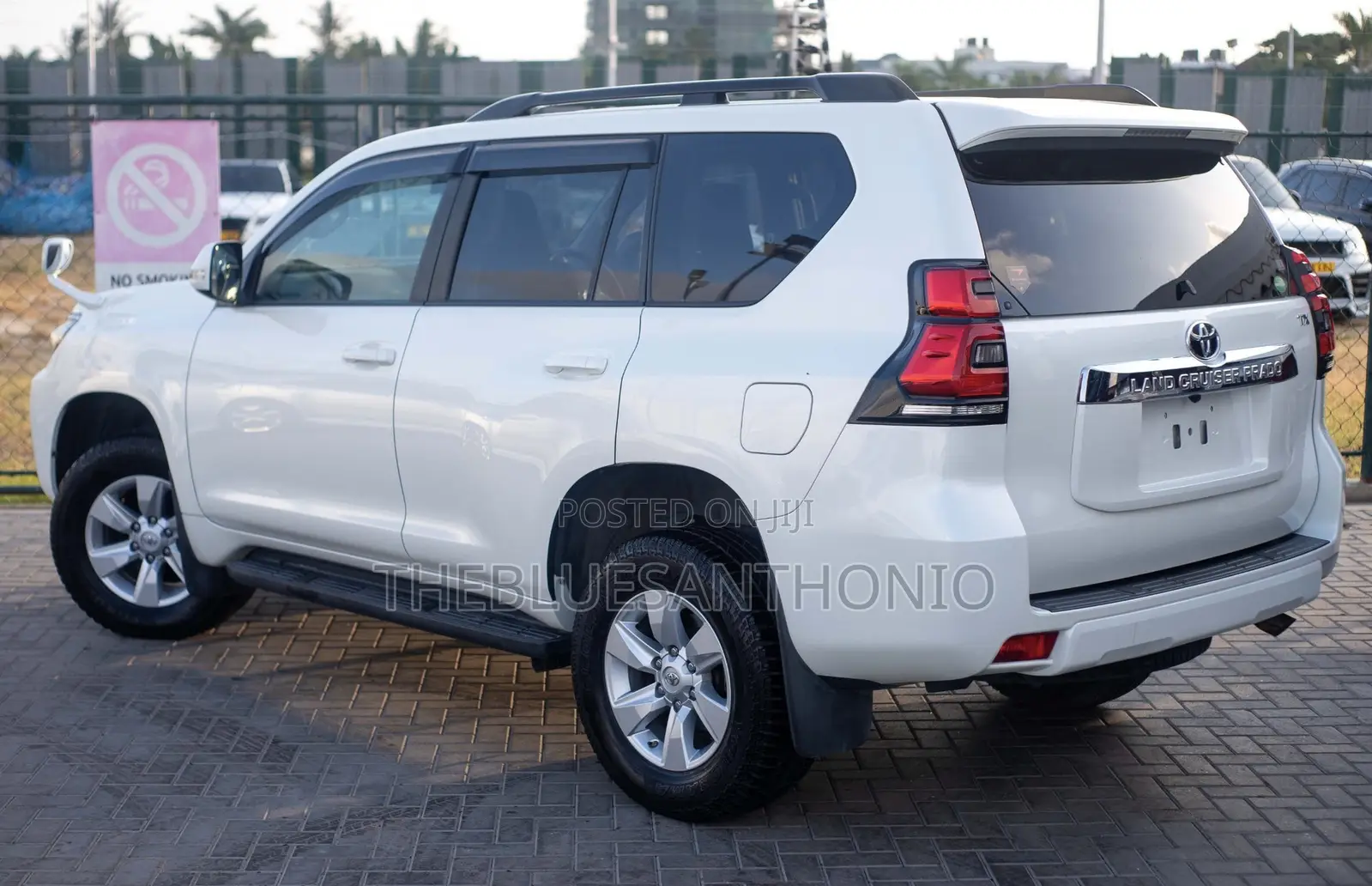 Toyota Land Cruiser Prado 2019 White