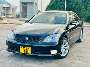 Toyota Crown Royale 2005 Black