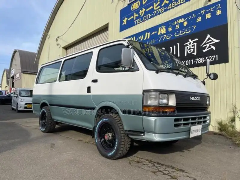 Toyota HiAce 1998 Green