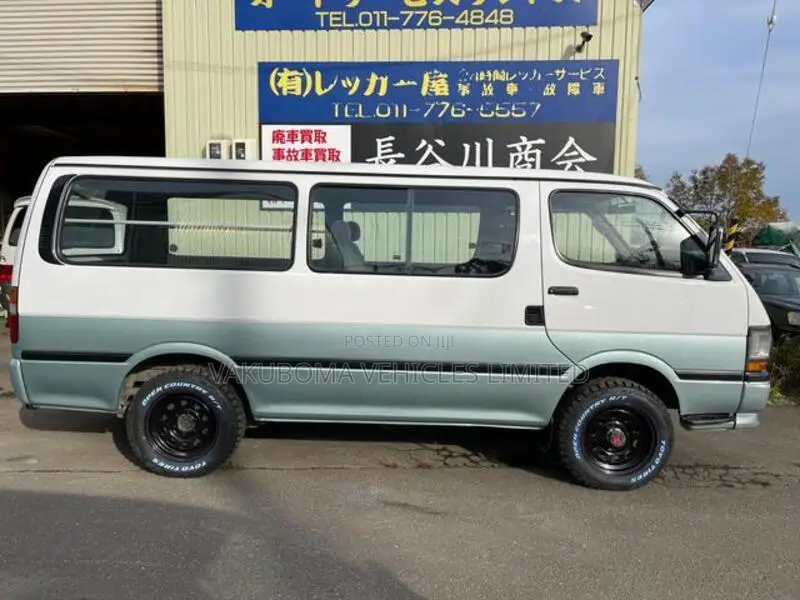 Toyota HiAce 1998 Green