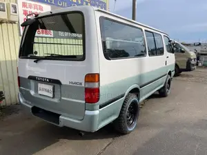 Toyota HiAce 1998 Green