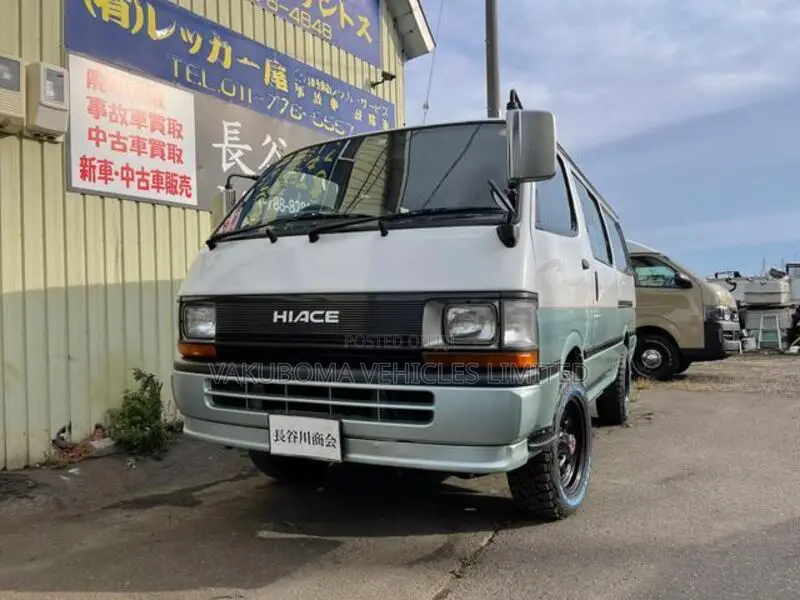 Toyota HiAce 1998 Green