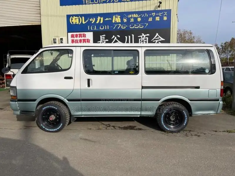Toyota HiAce 1998 Green