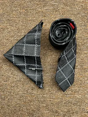 Tai Ya Muonekano Wa Kiofisi (Professional Executive Tie)