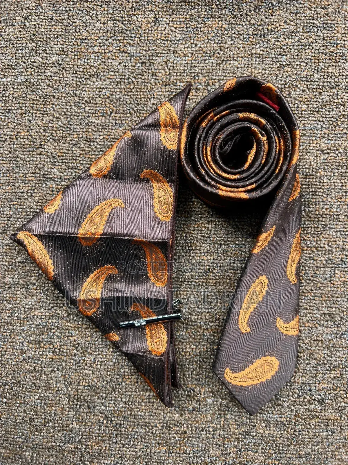 Tai Ya Muonekano Wa Kiofisi (Professional Executive Tie)