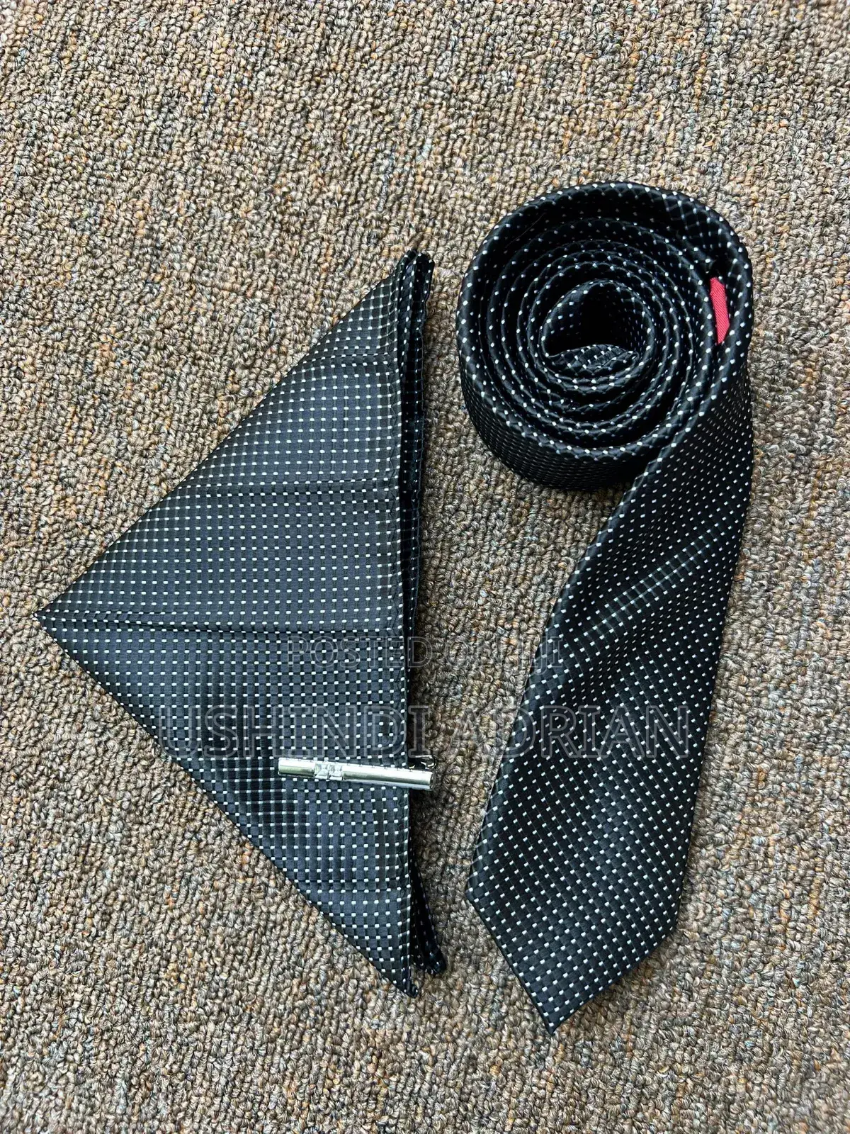 Tai Ya Muonekano Wa Kiofisi (Professional Executive Tie)