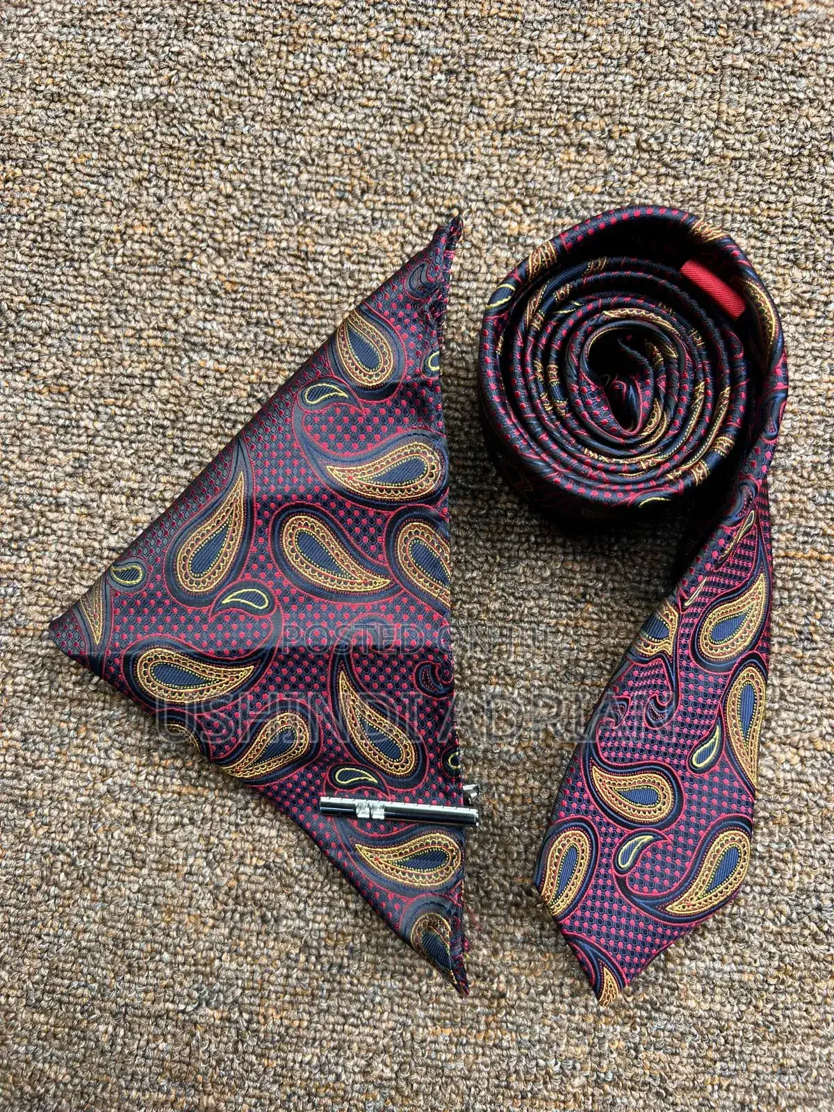 Tai Ya Muonekano Wa Kiofisi (Professional Executive Tie)