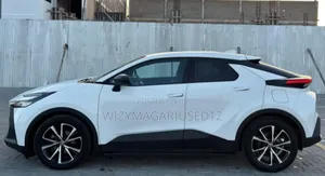 New Toyota C-HR 2025 White