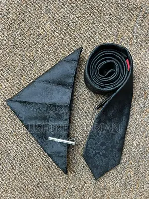Tai Ya Gharama Kwa Bei Nafuu (Royal Finish Tie)