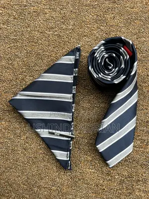 Tai Ya Gharama Kwa Bei Nafuu (Royal Finish Tie)