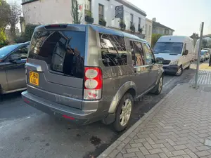 Land Rover Discovery 2010 Gray