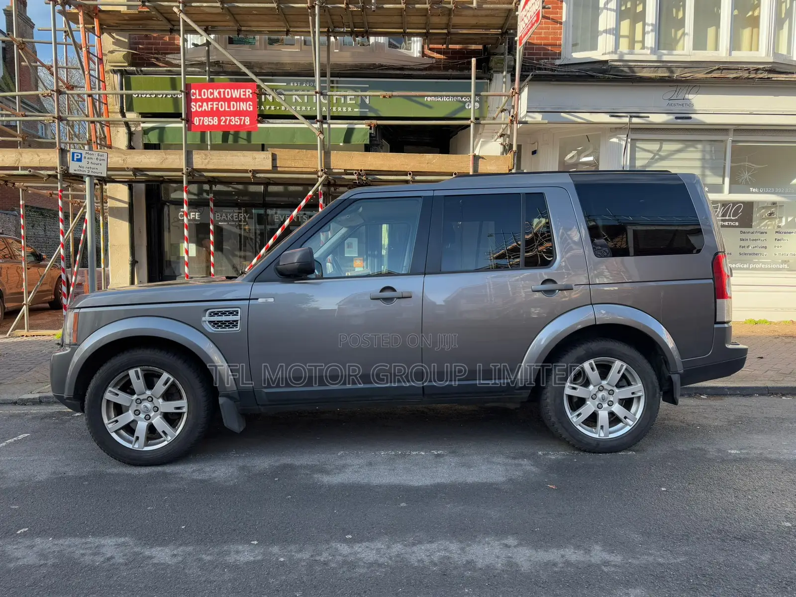 Land Rover Discovery 2010 Gray
