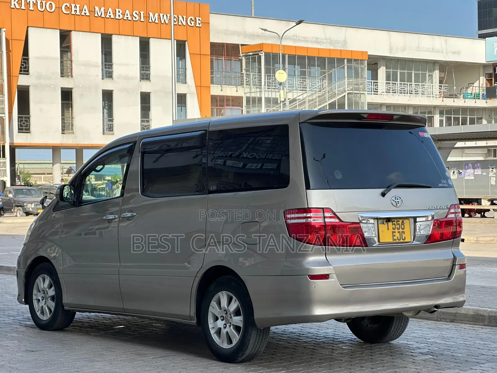 Toyota Alphard 2006 Gold