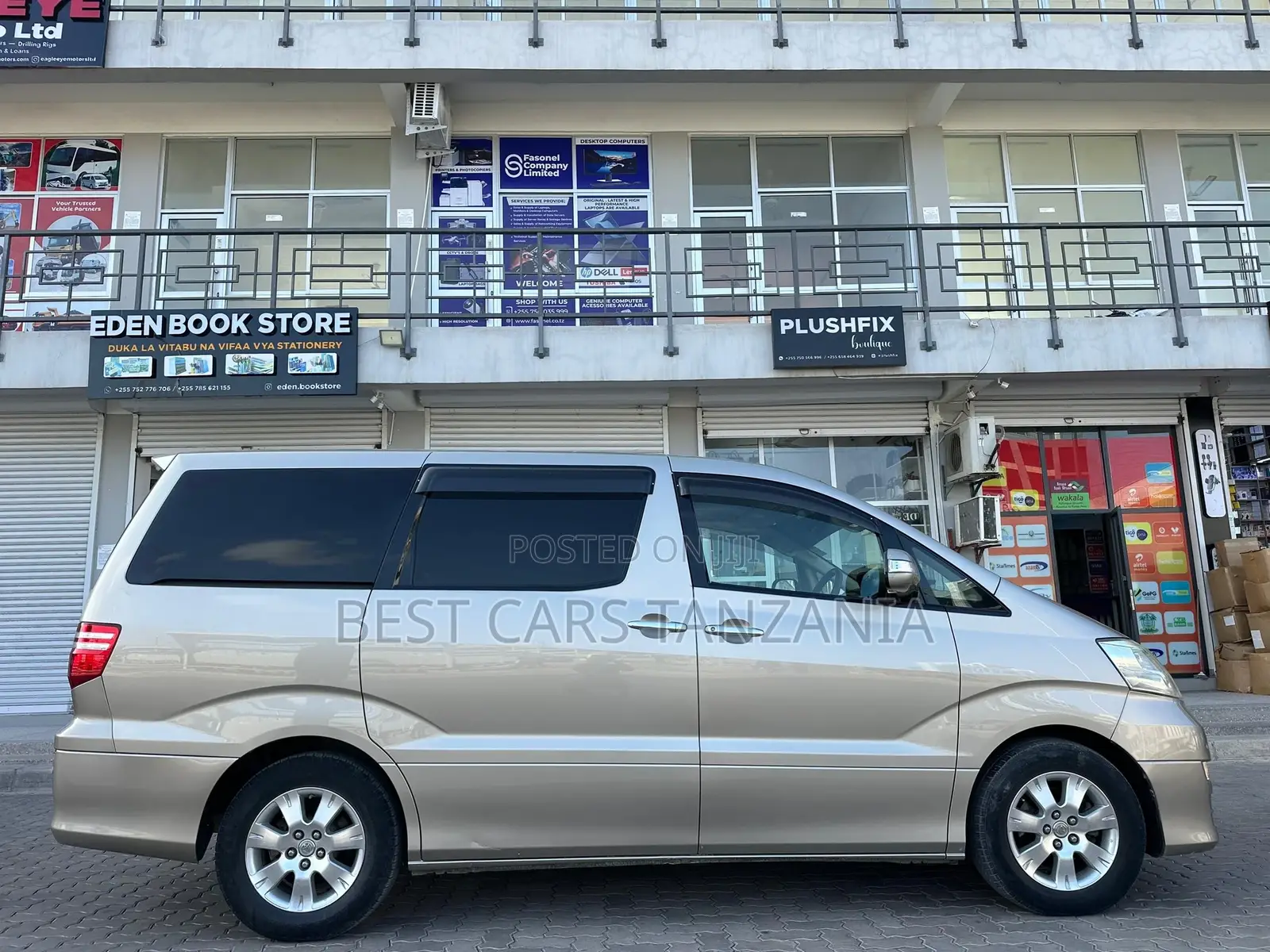 Toyota Alphard 2006 Gold