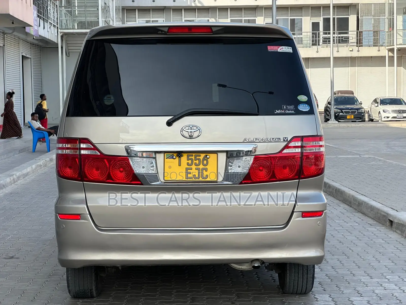 Toyota Alphard 2006 Gold