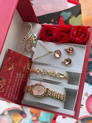 Valentine Gifts Package for Ladies