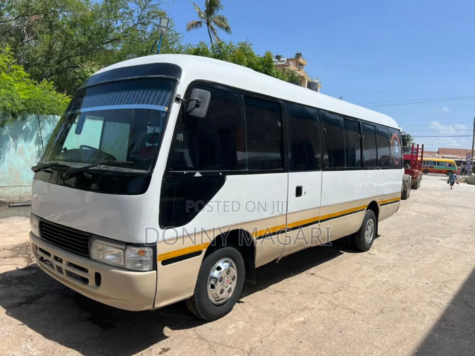 Toyota Coaster 2004 White