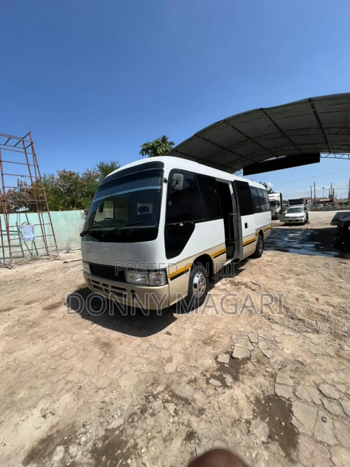 Toyota Coaster 2004 White