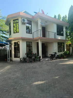 Furnished 4bdrm Villa in Kunduchi for rent
