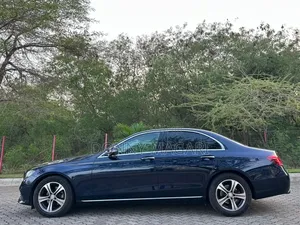 Mercedes-Benz E200 2016 Blue