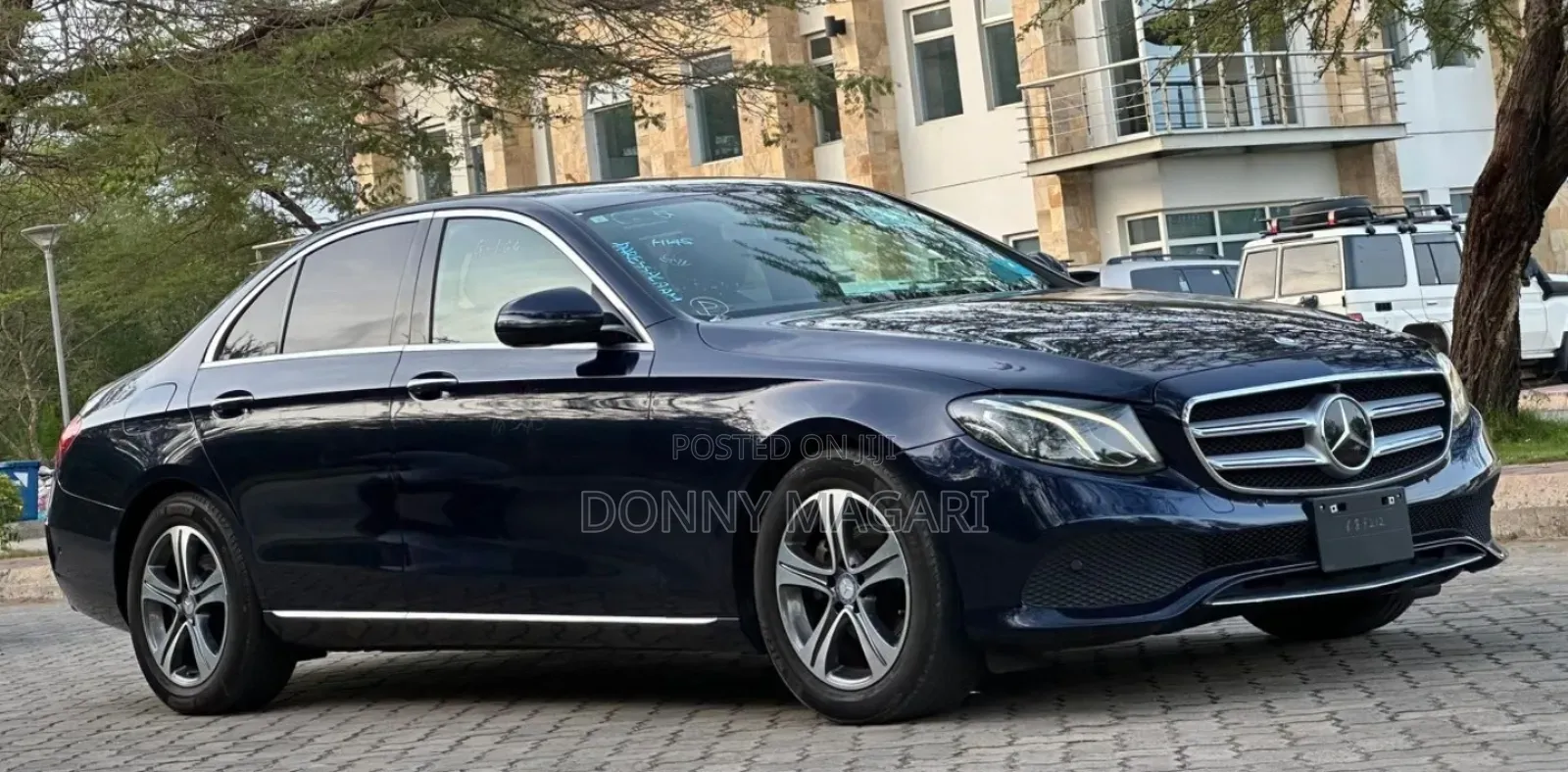 Mercedes-Benz E200 2016 Blue