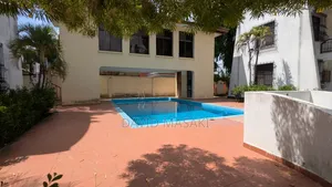 4bdrm Villa in Villas, Ada Estate for rent