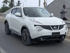 Nissan Juke SV Automatic 2011 White