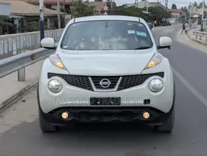 Nissan Juke SV Automatic 2011 White
