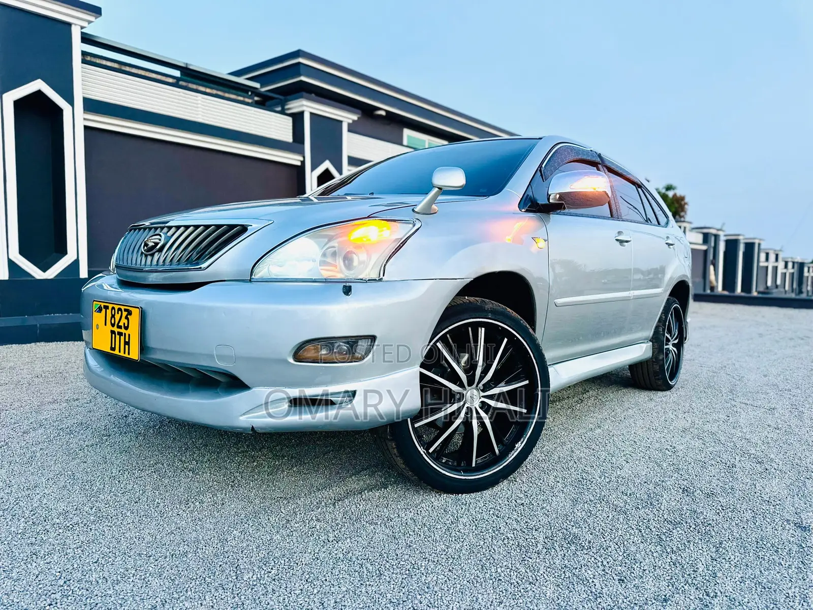 Toyota Harrier 2005 Silver