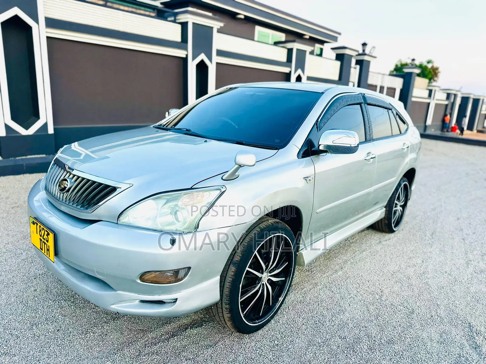 Toyota Harrier 2005 Silver