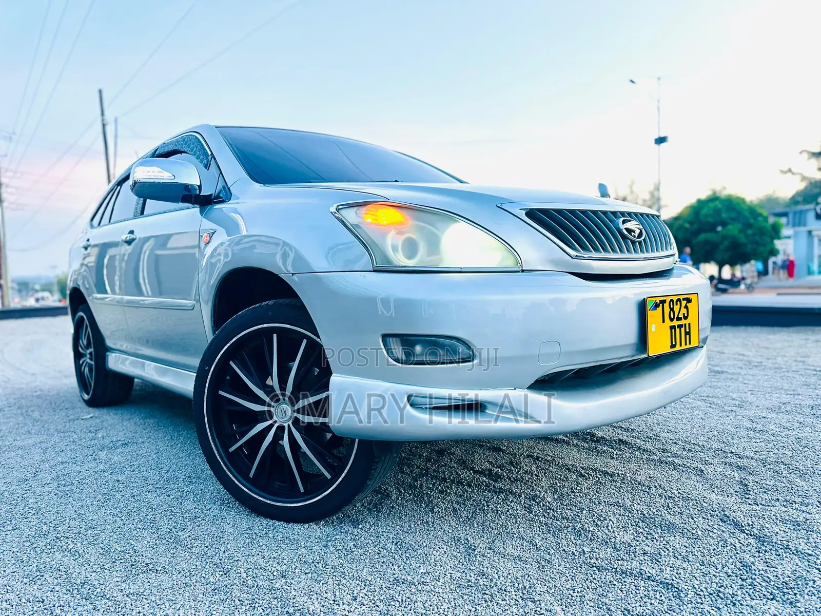 Toyota Harrier 2005 Silver