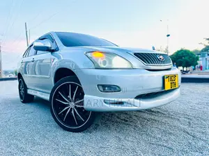 Toyota Harrier 2005 Silver
