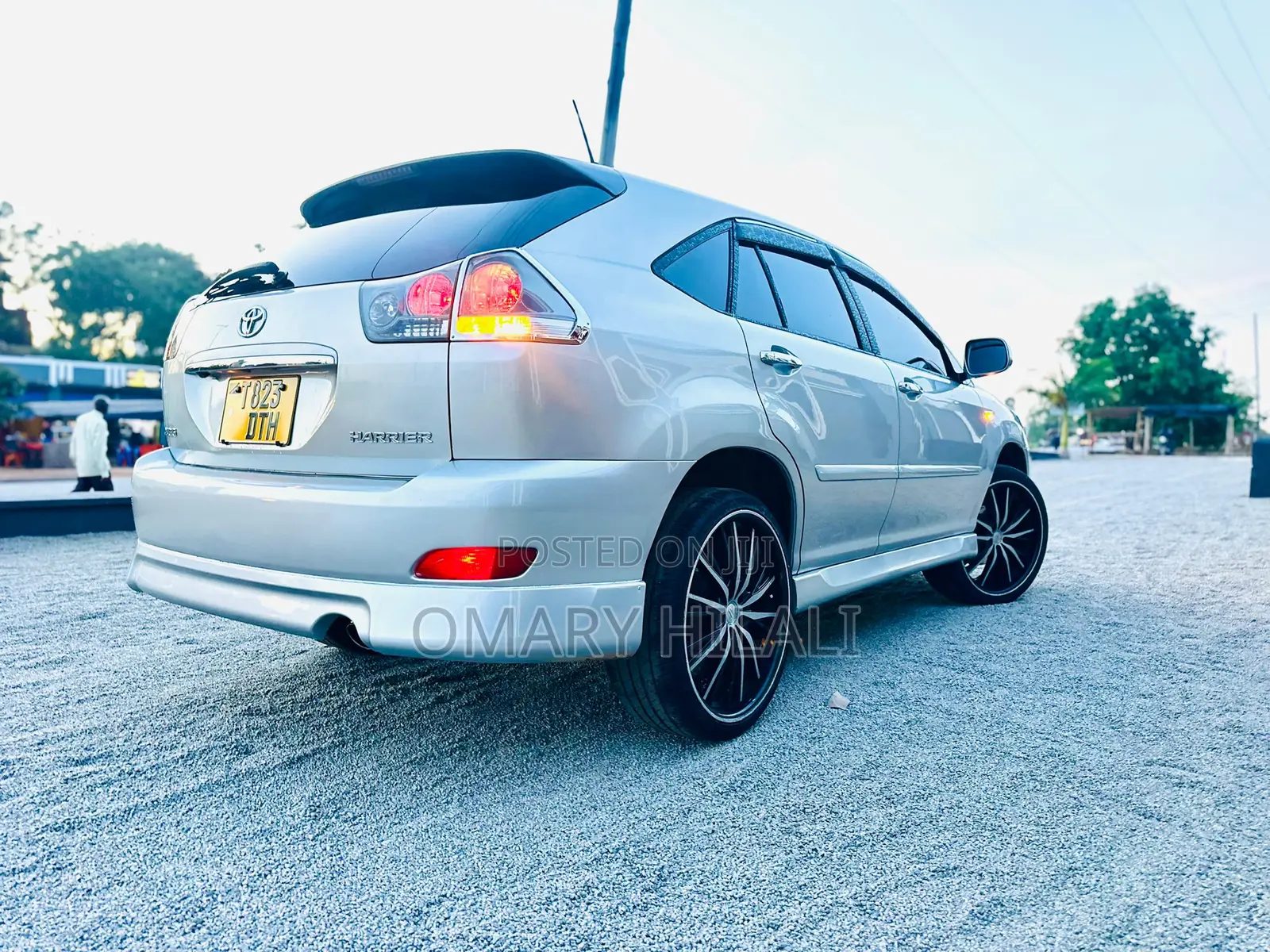 Toyota Harrier 2005 Silver