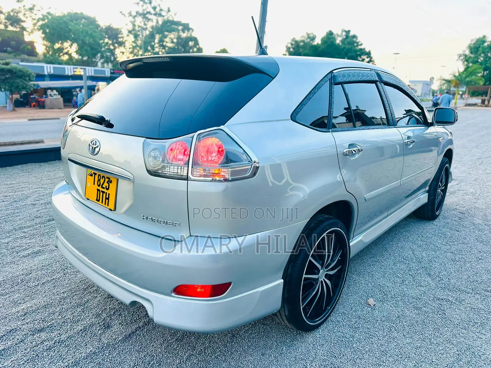 Toyota Harrier 2005 Silver