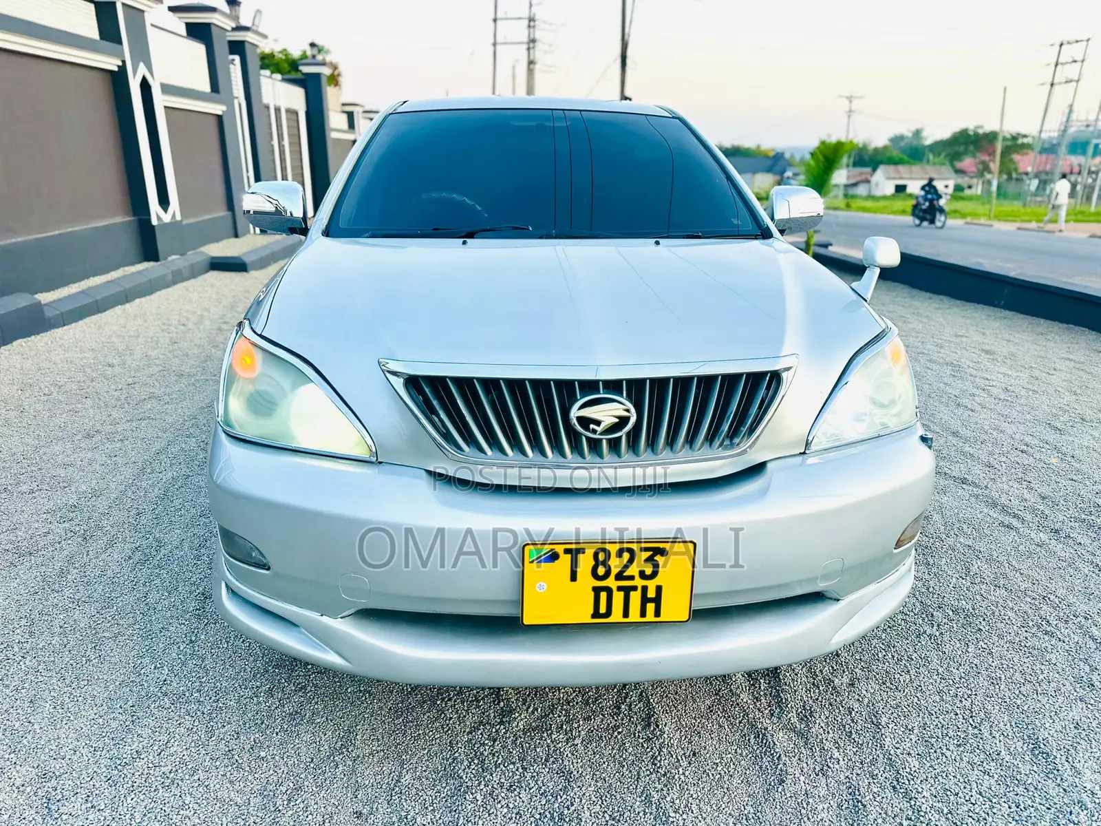 Toyota Harrier 2005 Silver