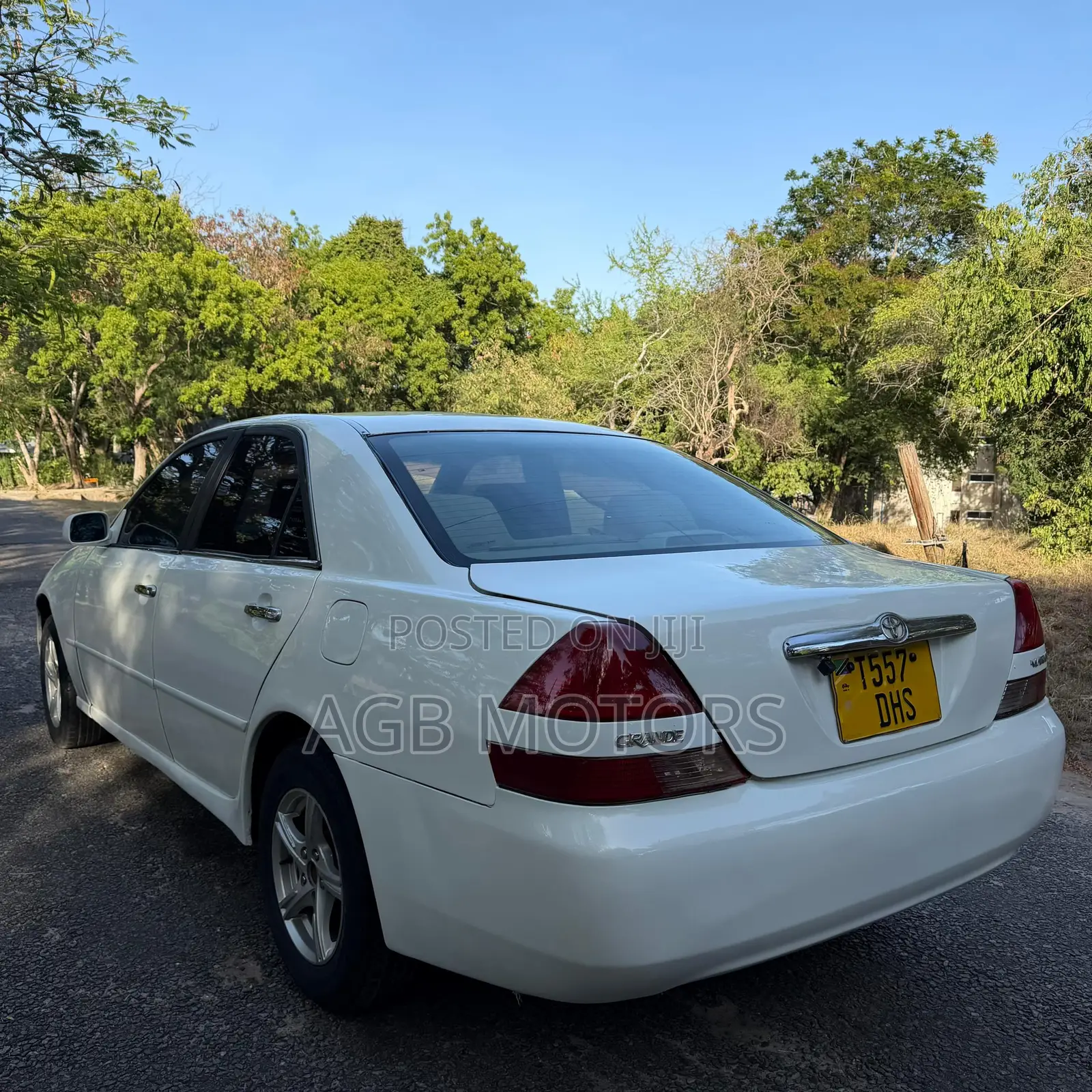 Toyota Mark II 2.0 RWD 2002 White