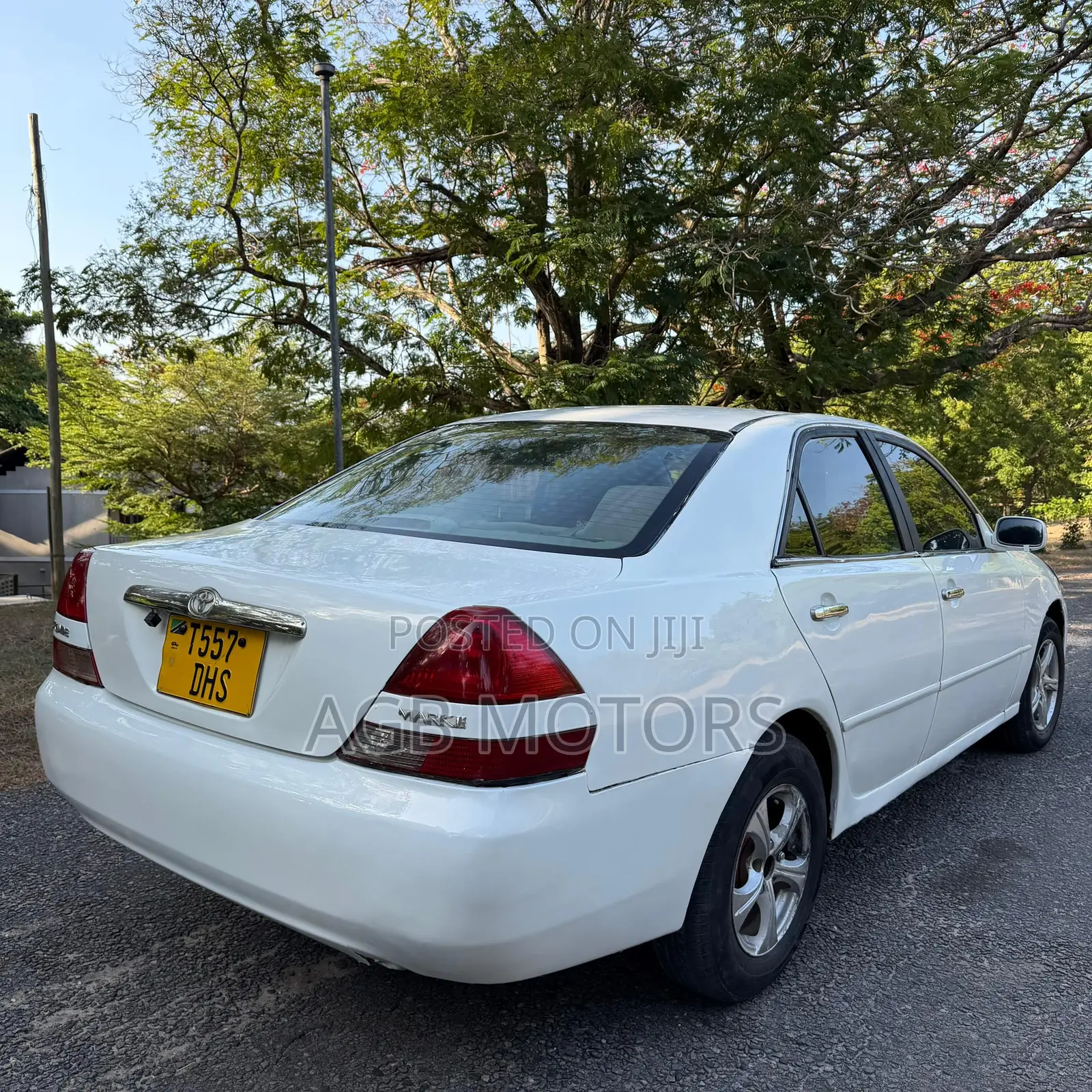 Toyota Mark II 2.0 RWD 2002 White